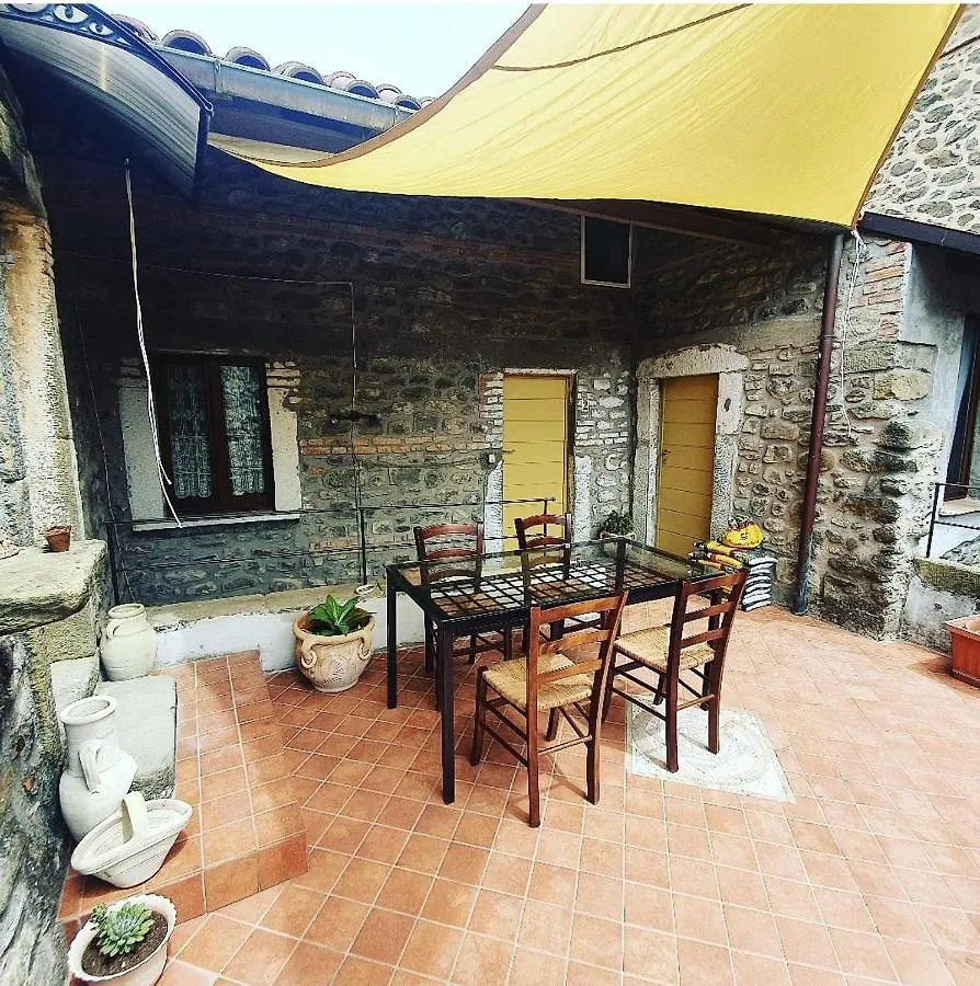 Casa Nel Borgo Medievale Di Filetto location